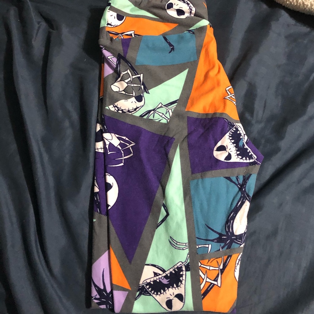 Lularoe nightmare before Christmas leggings